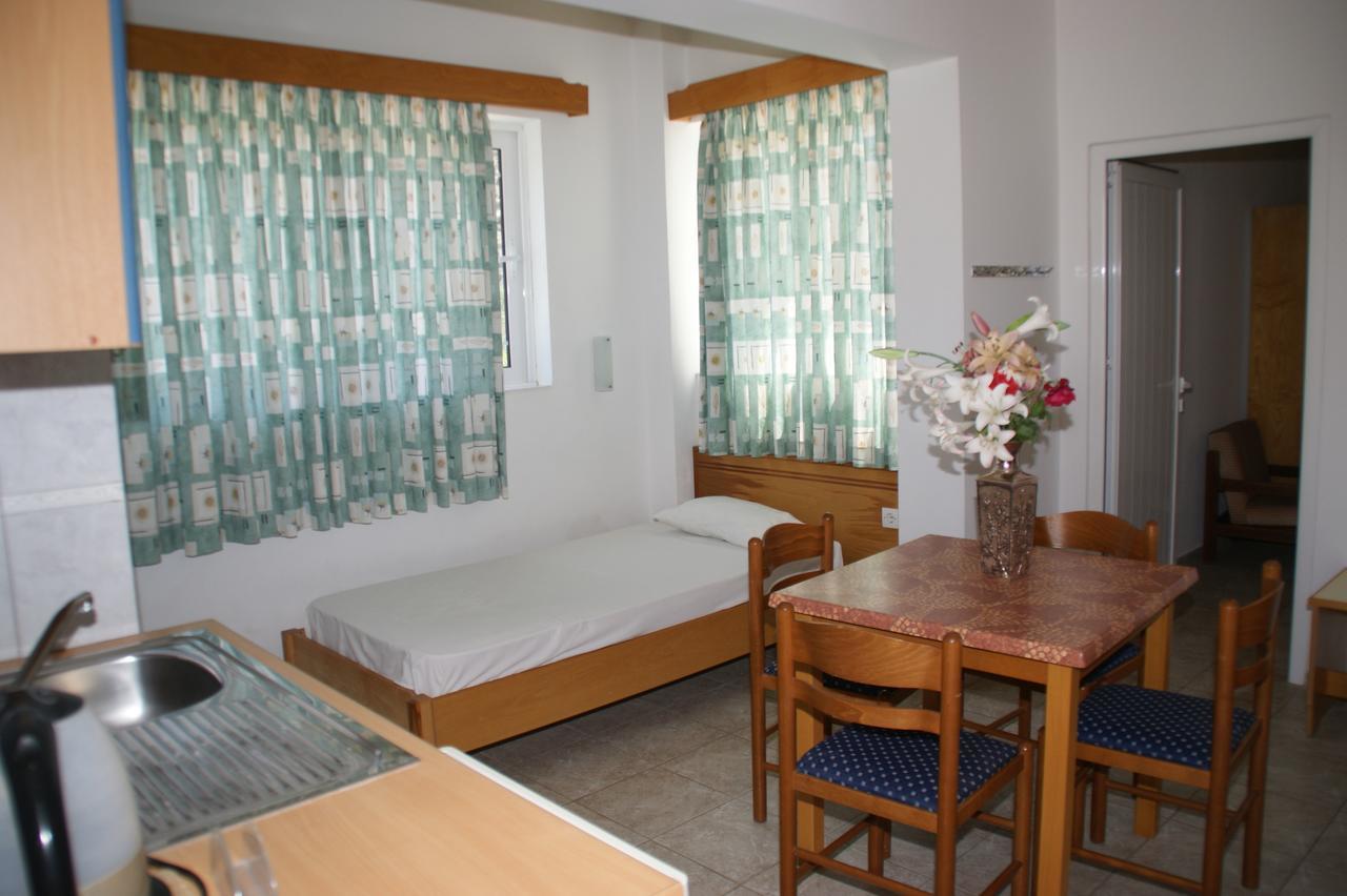 Faliraki Dream Studios & Apartments ภายนอก รูปภาพ
